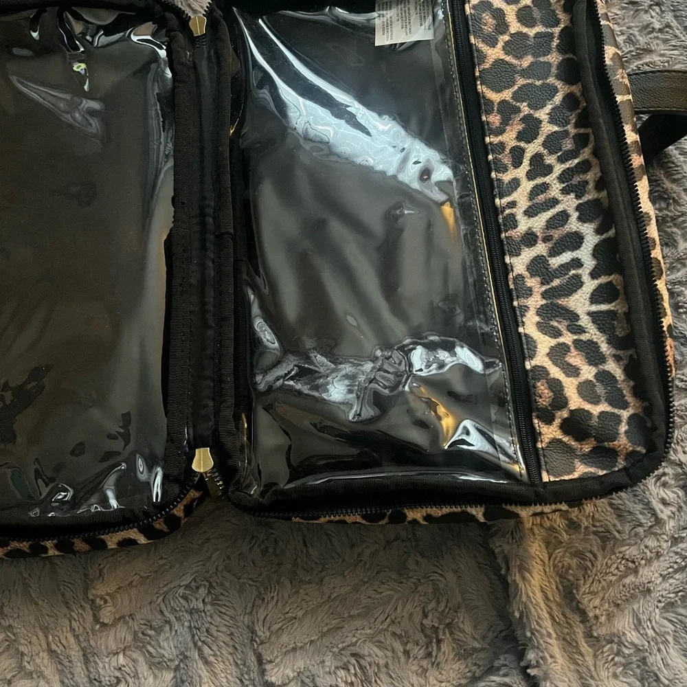 Betsey Johnson Black and Pink Bow Leopard Travel Bag - Picture 6 of 6